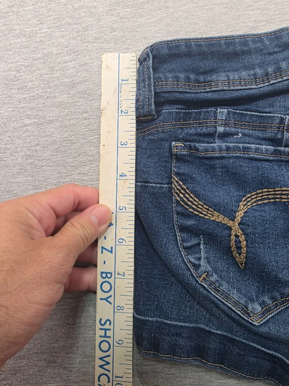 YMI Wanna Betta Butt Denim Shorts Dark Wash Distressed Size 7